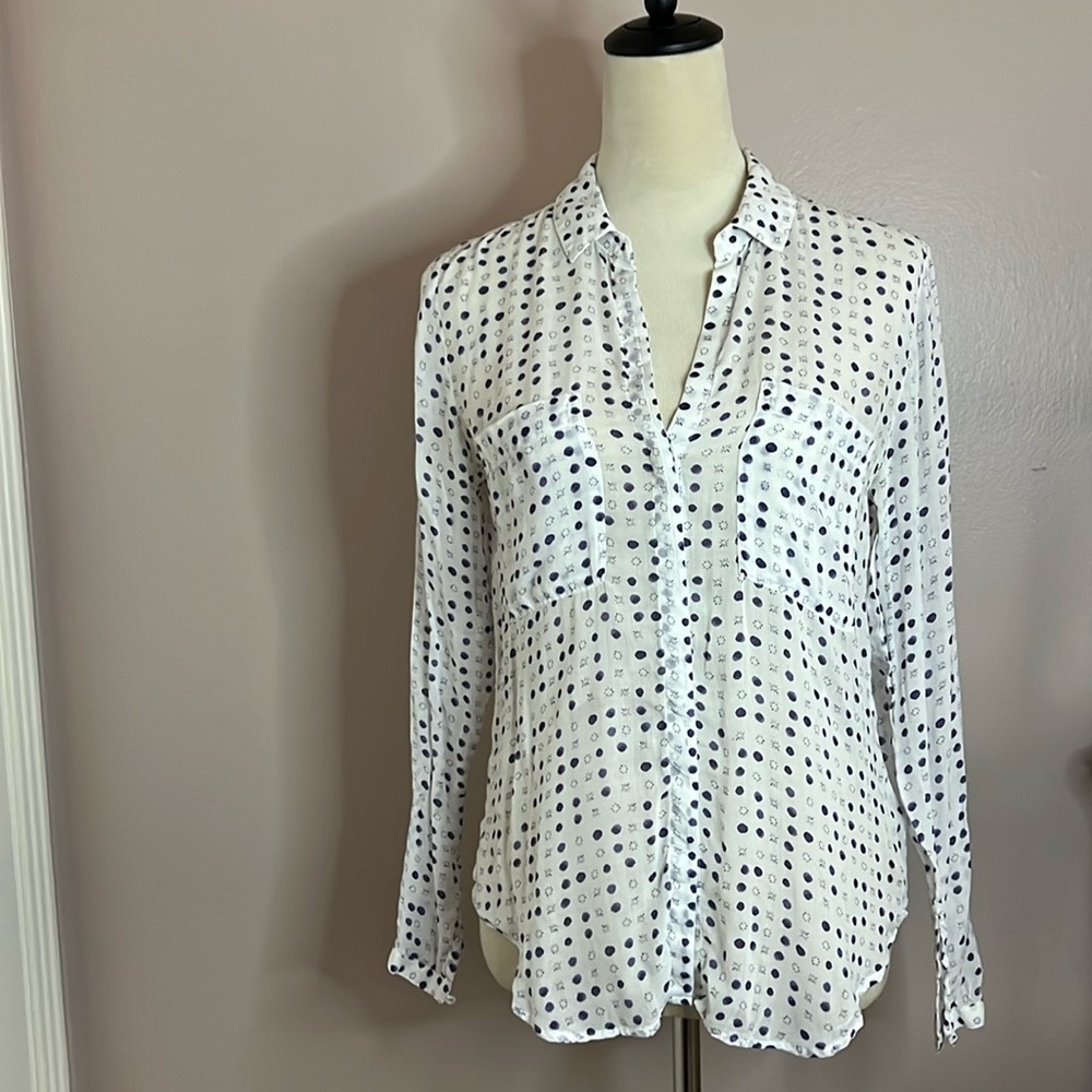 Extra Small Cloth & Stone, blue and white, extremely light cotton shirt.